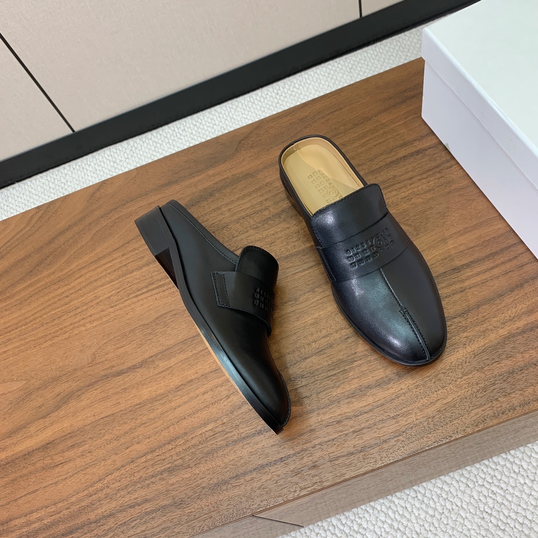 【Maison Margie*a】马吉拉穆勒鞋。复古韵味，显瘦百搭。鞋面定制牛皮。牛皮内里及垫脚。真皮大