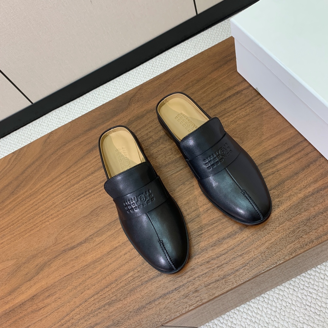 【Maison Margie*a】马吉拉穆勒鞋。复古韵味，显瘦百搭。鞋面定制牛皮。牛皮内里及垫脚。真皮大