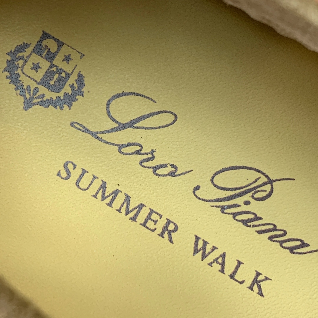 【Loro Piana】乐福鞋。意大利顶级羊绒复古优雅低调奢华。时尚性与皮料实用性同样兼具依然全网最高品