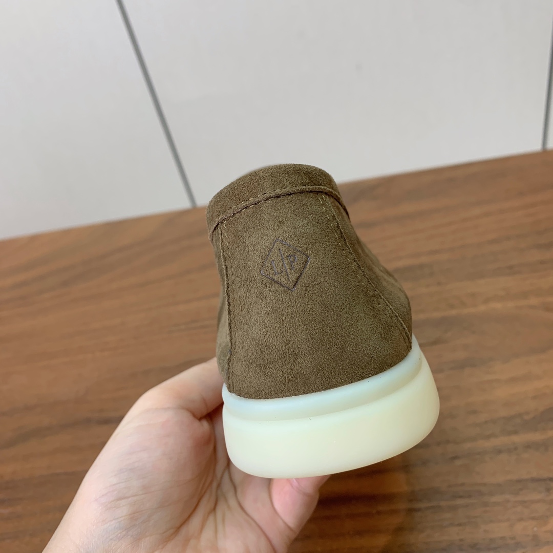 【Loro Piana】乐福鞋。意大利顶级羊绒复古优雅低调奢华。时尚性与皮料实用性同样兼具依然全网最高品