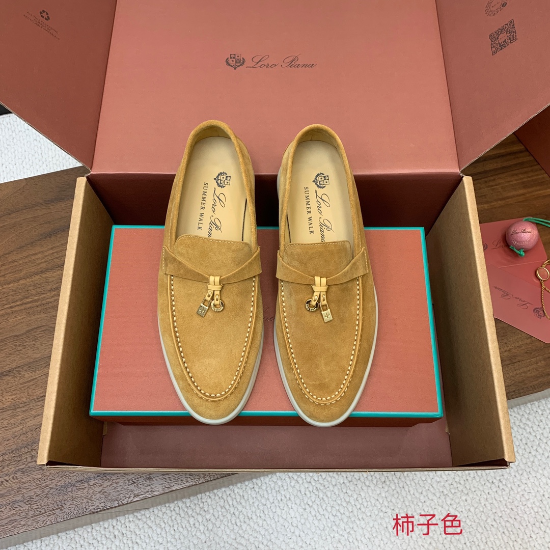 【Loro Piana】顶级版本乐福鞋，原版一比一。品牌低调奢华柔软一贯纯色简约的设计风格。皮质柔软舒适