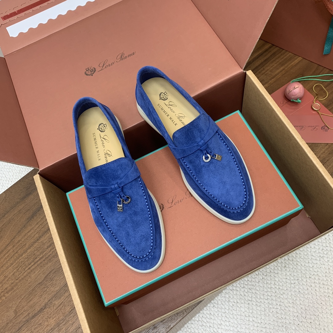 【Loro Piana】顶级版本乐福鞋，原版一比一。品牌低调奢华柔软一贯纯色简约的设计风格。皮质柔软舒适
