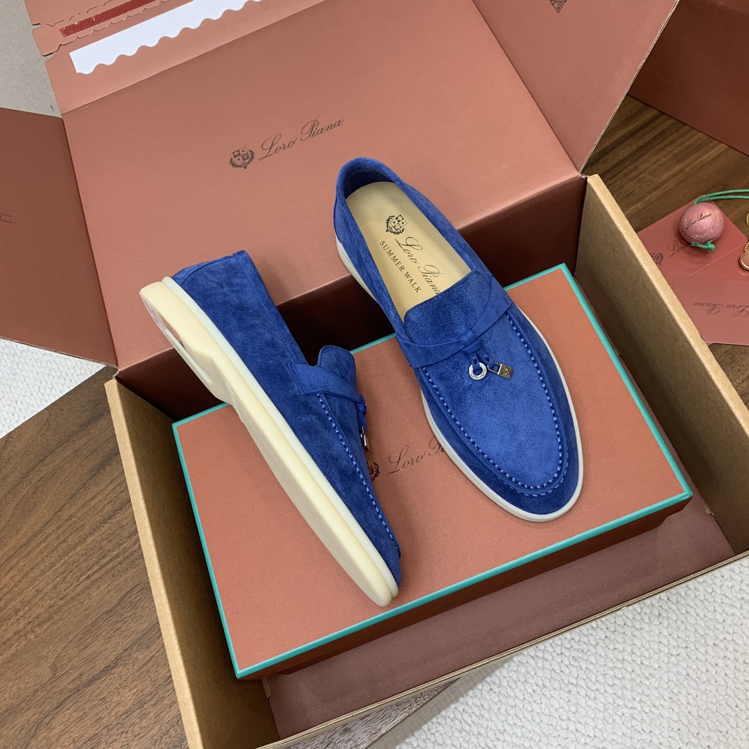 【Loro Piana】顶级版本乐福鞋，原版一比一。品牌低调奢华柔软一贯纯色简约的设计风格。皮质柔软舒适