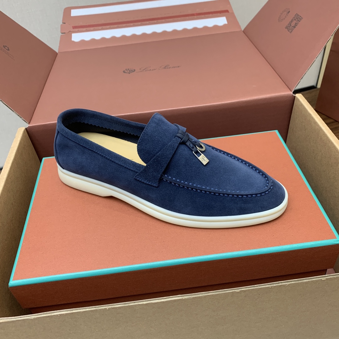 【Loro Piana】顶级版本乐福鞋，原版一比一。品牌低调奢华柔软一贯纯色简约的设计风格。皮质柔软舒适