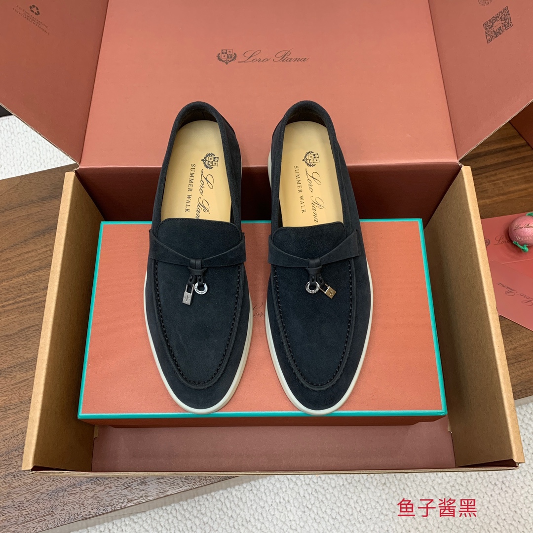 【Loro Piana】顶级版本乐福鞋，原版一比一。品牌低调奢华柔软一贯纯色简约的设计风格。皮质柔软舒适