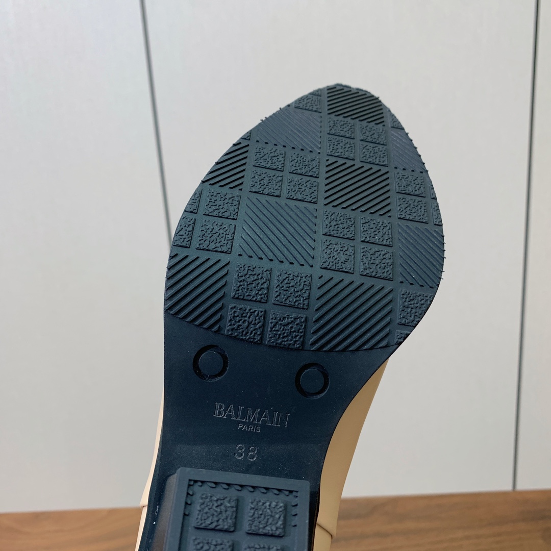 【Balmai*】高跟骑士长靴。别具一格的时尚元素。愈发別致出众。无敌气场、无敌好看。材质：鞋面牛皮➕定