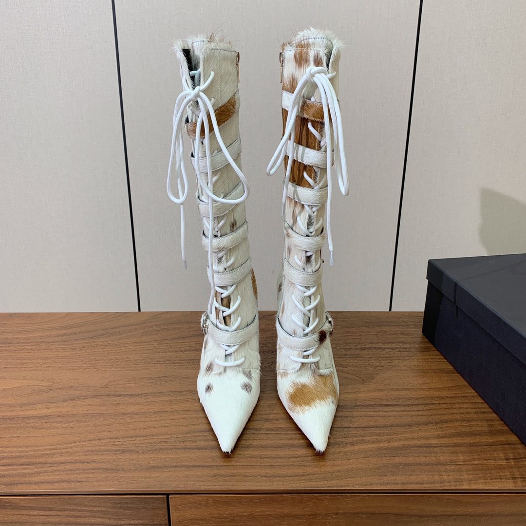 【YE BOOTS】尖头长靴。优雅风格，创造不一样的感觉。鞋面爆裂纹牛皮、马毛。牛皮内里，真皮大底。跟高