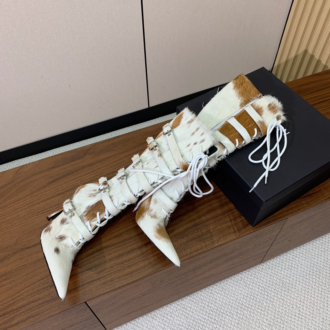 【YE BOOTS】尖头长靴。优雅风格，创造不一样的感觉。鞋面爆裂纹牛皮、马毛。牛皮内里，真皮大底。跟高