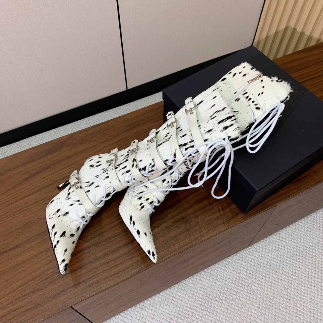【YE BOOTS】尖头长靴。优雅风格，创造不一样的感觉。鞋面爆裂纹牛皮、马毛。牛皮内里，真皮大底。跟高