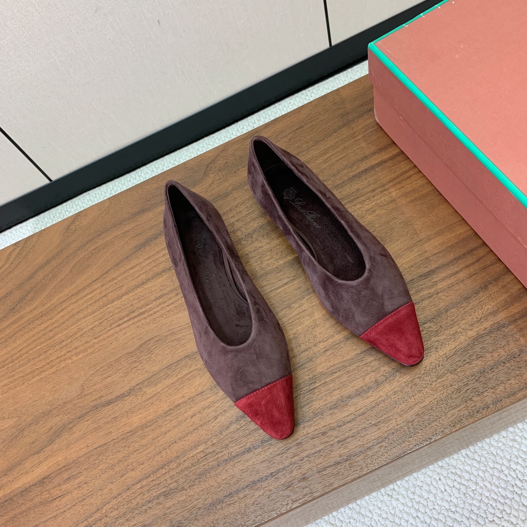 【Loro Piana】拼色单鞋。极简主义风格。属于非常耐看的款式！高级百搭之王。鞋面羊绒。进口真皮大底