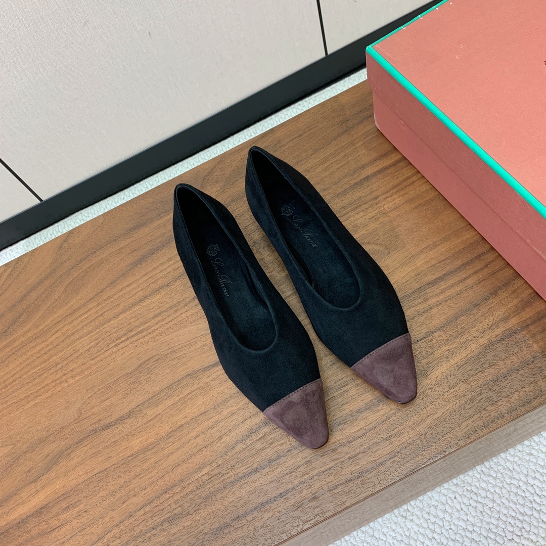 【Loro Piana】拼色单鞋。极简主义风格。属于非常耐看的款式！高级百搭之王。鞋面羊绒。进口真皮大底