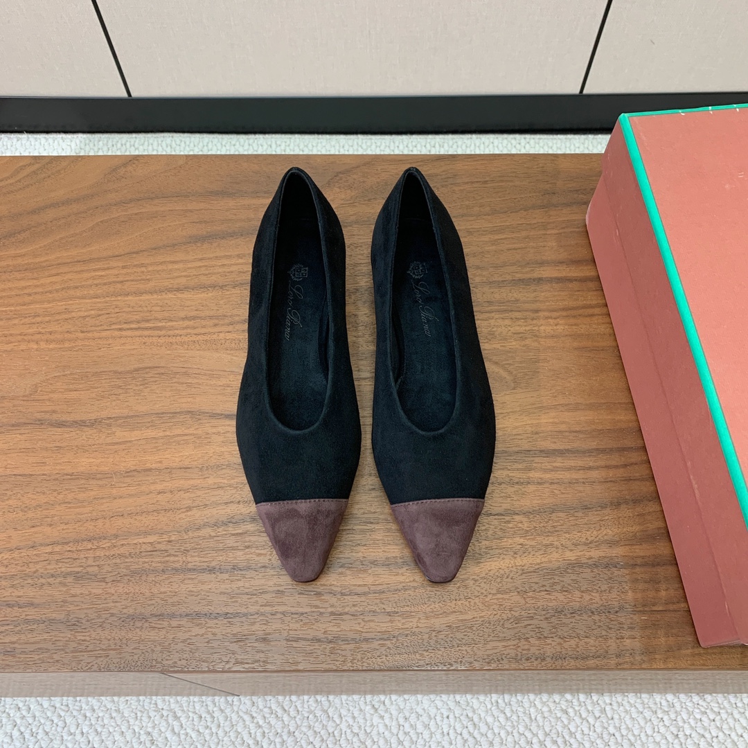 【Loro Piana】拼色单鞋。极简主义风格。属于非常耐看的款式！高级百搭之王。鞋面羊绒。进口真皮大底