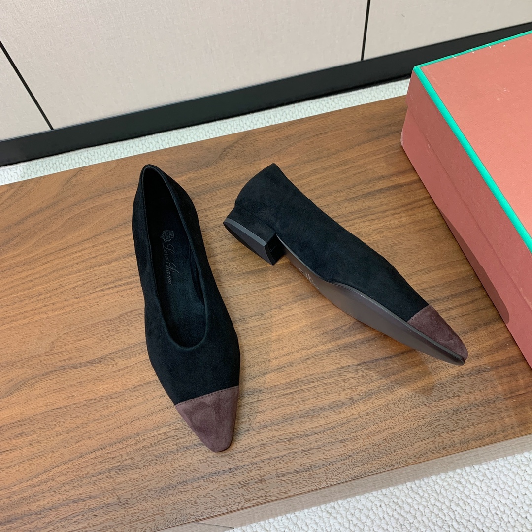 【Loro Piana】拼色单鞋。极简主义风格。属于非常耐看的款式！高级百搭之王。鞋面羊绒。进口真皮大底