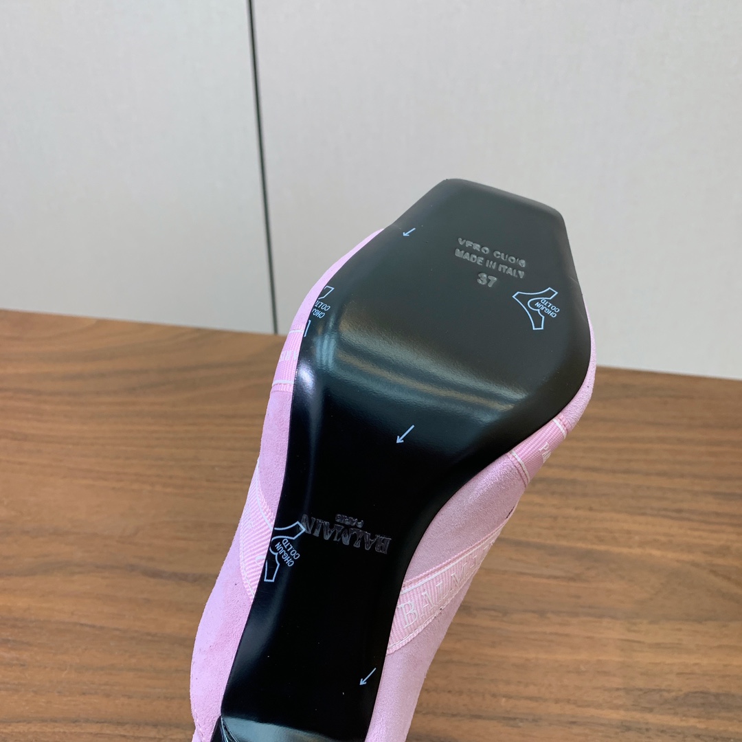 【Bal*ain】织带高跟拖鞋。愈发別致出众，无敌气场、无敌好看。材质：鞋面羊京➕定制Logo织带。牛皮