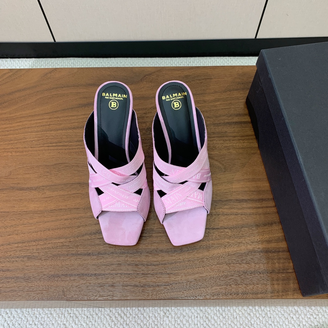 【Bal*ain】织带高跟拖鞋。愈发別致出众，无敌气场、无敌好看。材质：鞋面羊京➕定制Logo织带。牛皮