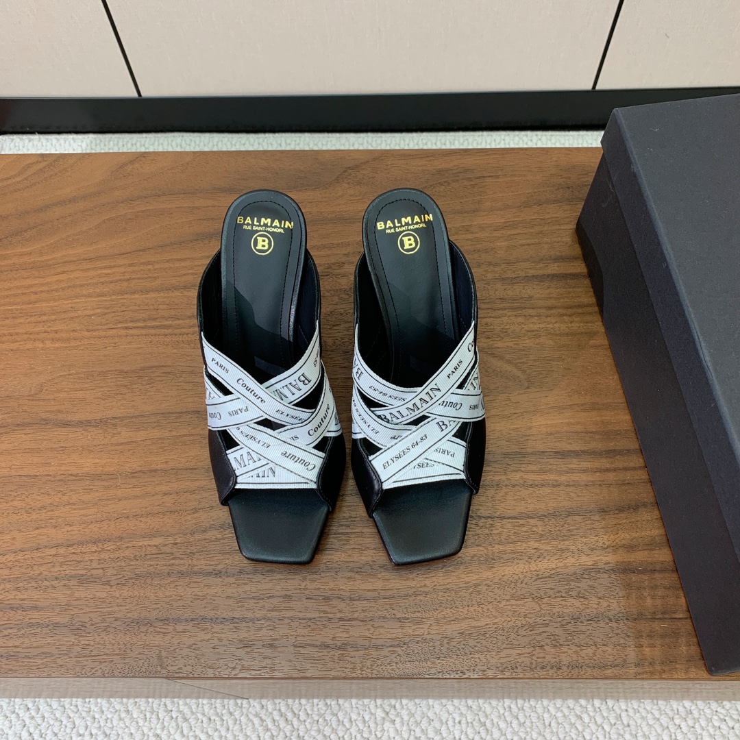 【Bal*ain】织带高跟拖鞋。愈发別致出众，无敌气场、无敌好看。材质：鞋面羊京➕定制Logo织带。牛皮