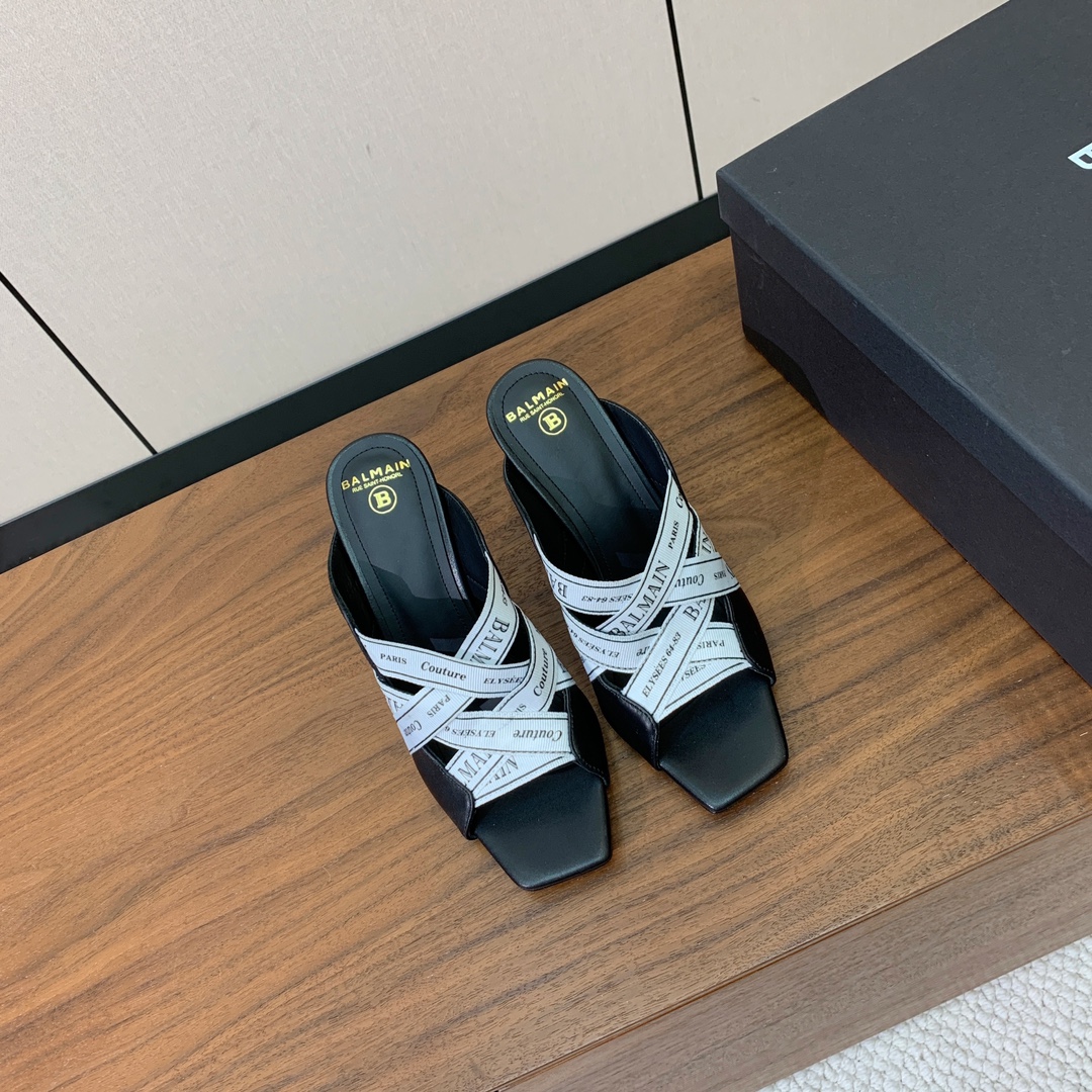 【Bal*ain】织带高跟拖鞋。愈发別致出众，无敌气场、无敌好看。材质：鞋面羊京➕定制Logo织带。牛皮