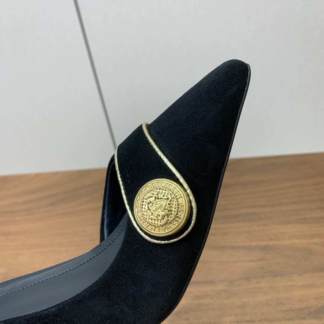 【Bal*ain】中空高跟单鞋。愈发別致出众，无敌气场、无敌好看。材质：鞋面羊京，牛皮垫脚。意大利真皮大