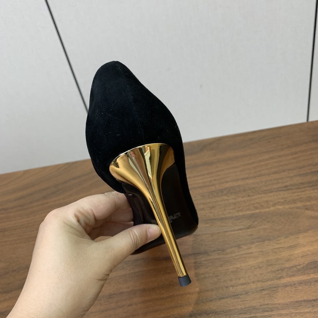 【Bal*ain】中空高跟单鞋。愈发別致出众，无敌气场、无敌好看。材质：鞋面羊京，牛皮垫脚。意大利真皮大