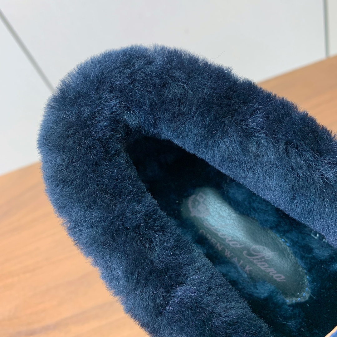 【Loro Piana】领口毛乐福鞋。意大利顶级羊绒复古优雅低调奢华。时尚性与皮料实用性同样兼具依然全网
