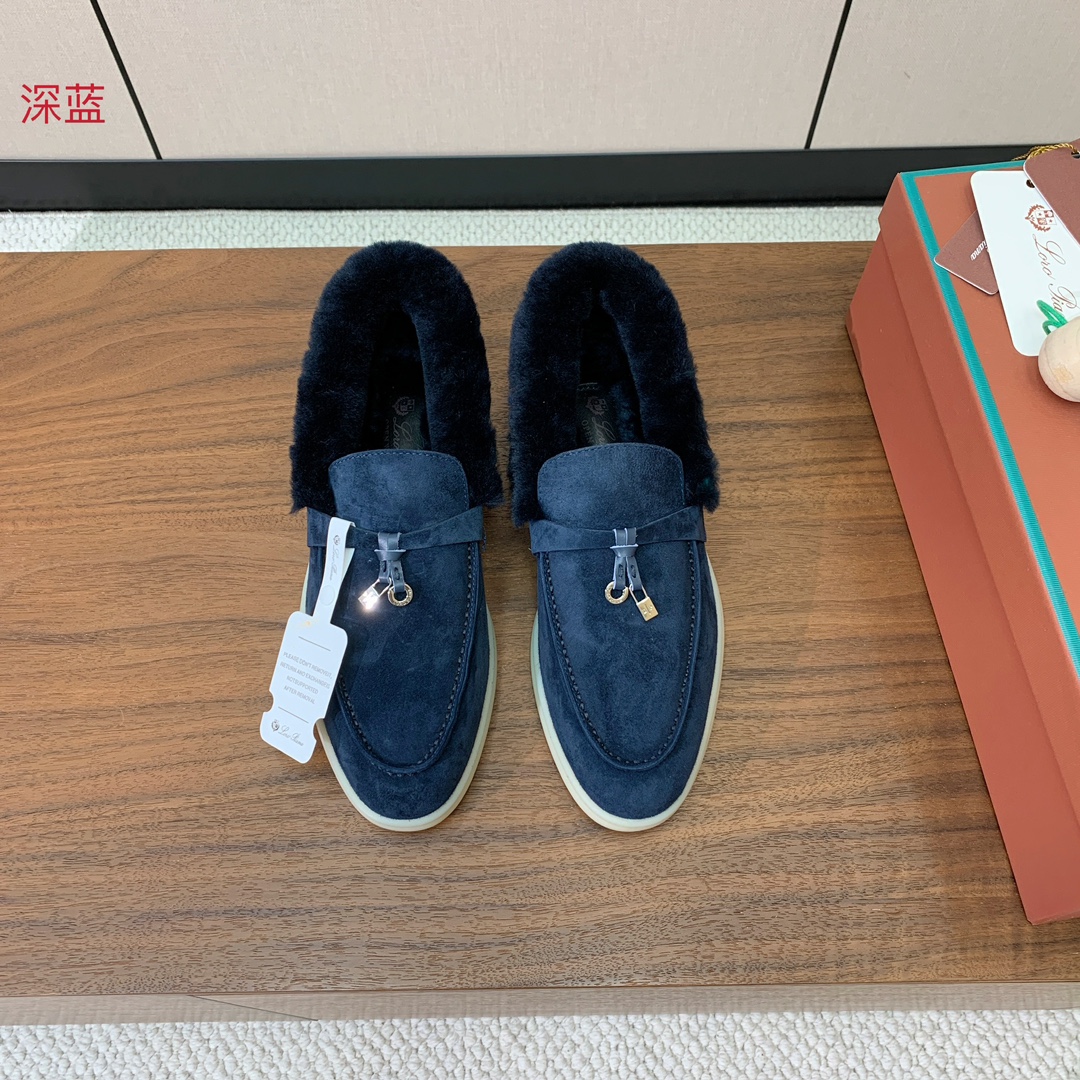 【Loro Piana】领口毛乐福鞋。意大利顶级羊绒复古优雅低调奢华。时尚性与皮料实用性同样兼具依然全网