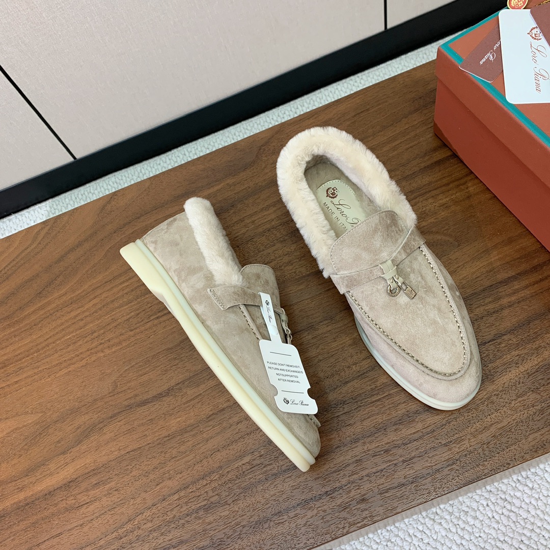 【Loro Piana】领口毛乐福鞋。意大利顶级羊绒复古优雅低调奢华。时尚性与皮料实用性同样兼具依然全网