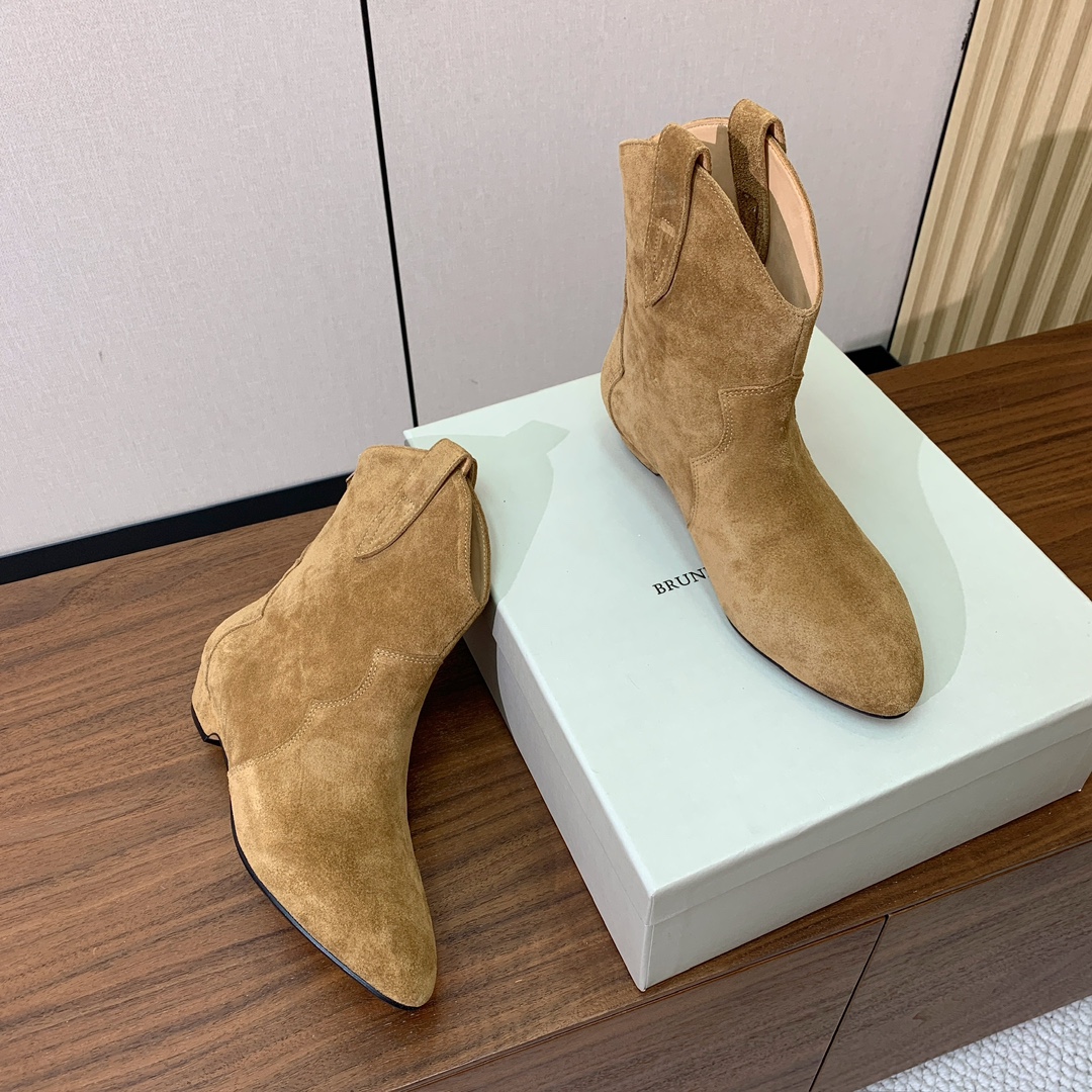 【BRUNELL* CUCINELL*】复古短靴。完全不挑腿型。超级显瘦又百搭。简直绝绝子。鞋面牛反绒，