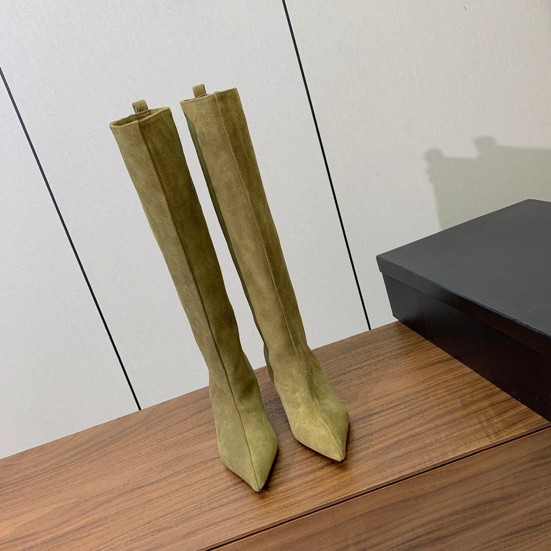 【The Attico】新品长靴。视觉盛宴、性感自由气质。面料牛皮、牛京。羊皮内里。真皮大底。跟高6.5