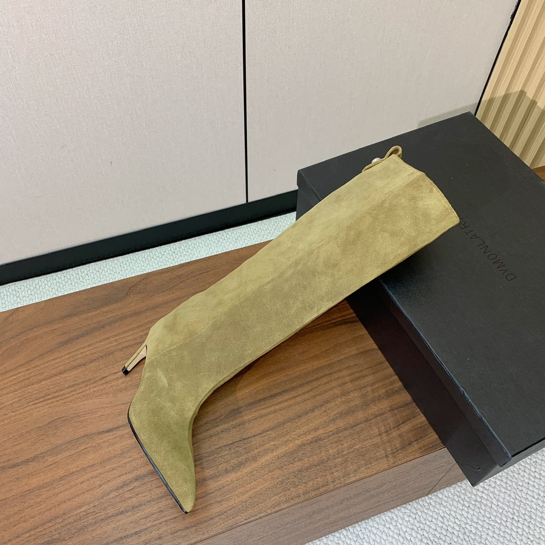 【The Attico】新品长靴。视觉盛宴、性感自由气质。面料牛皮、牛京。羊皮内里。真皮大底。跟高6.5