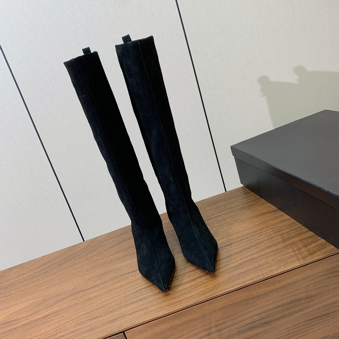 【The Attico】新品长靴。视觉盛宴、性感自由气质。面料牛皮、牛京。羊皮内里。真皮大底。跟高6.5