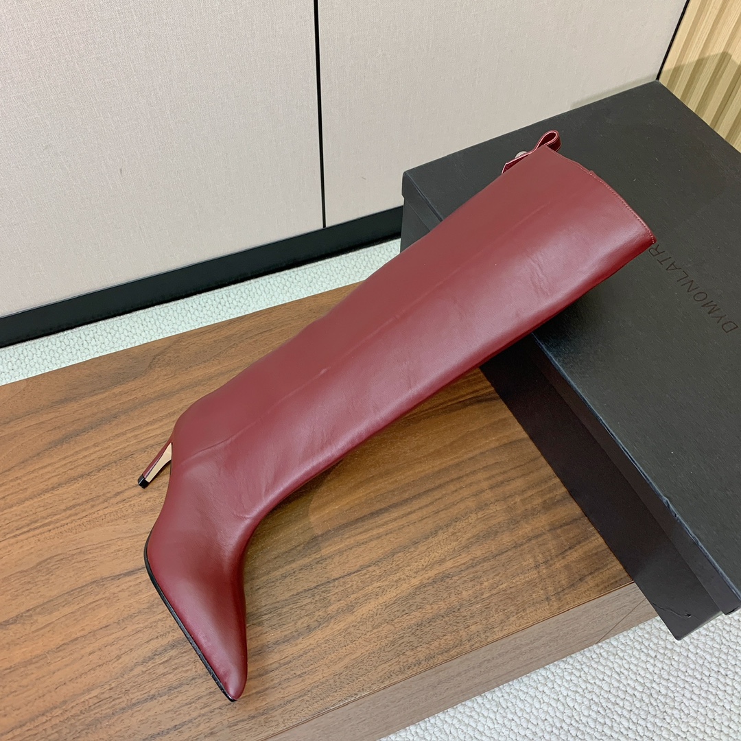 【The Attico】新品长靴。视觉盛宴、性感自由气质。面料牛皮、牛京。羊皮内里。真皮大底。跟高6.5