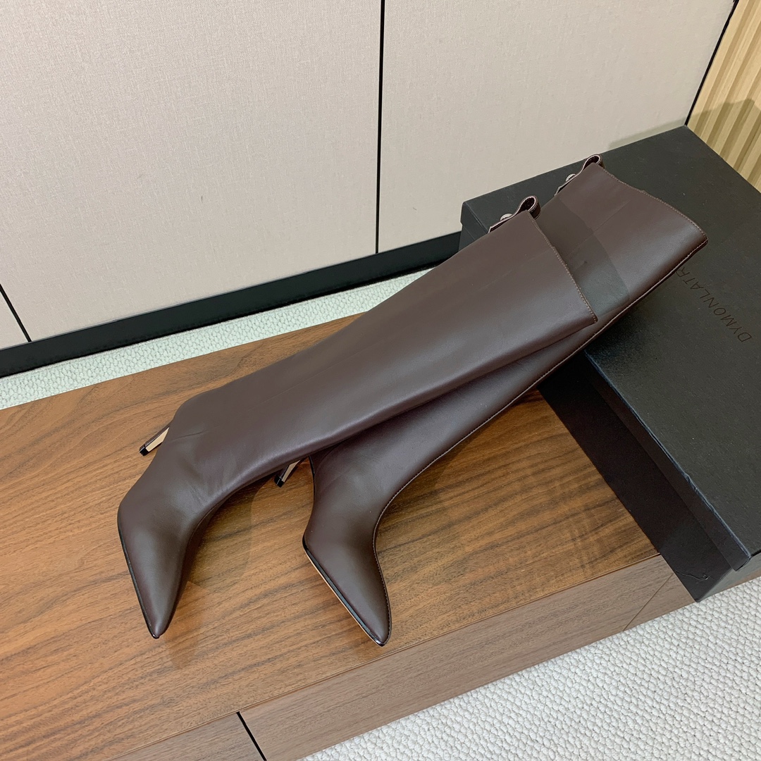 【The Attico】新品长靴。视觉盛宴、性感自由气质。面料牛皮、牛京。羊皮内里。真皮大底。跟高6.5