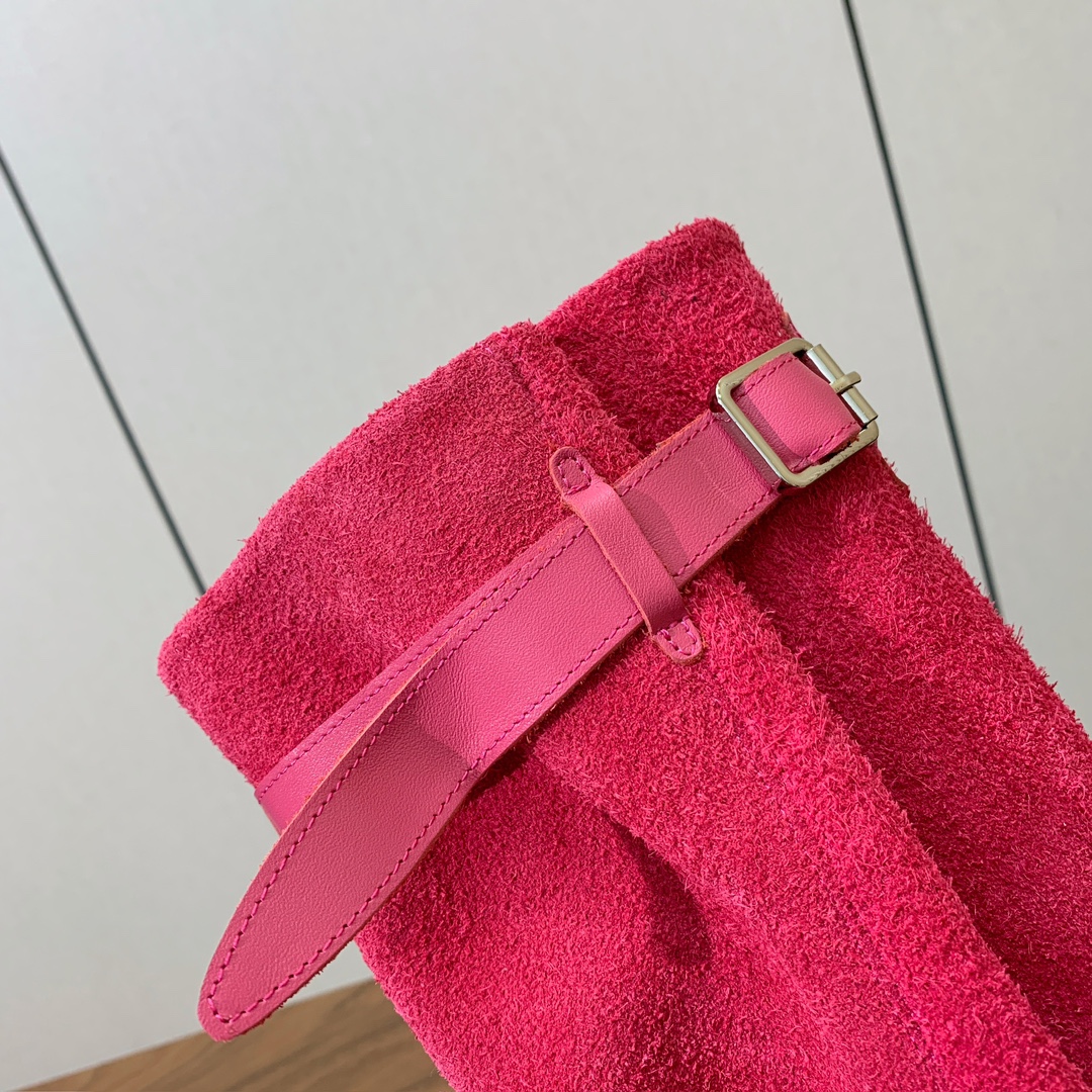 【R13】皮条长靴。简约百搭款。鞋面牛京、爆裂皮。牛皮内里，真皮大底。跟高5.5cm码数：35-42(4