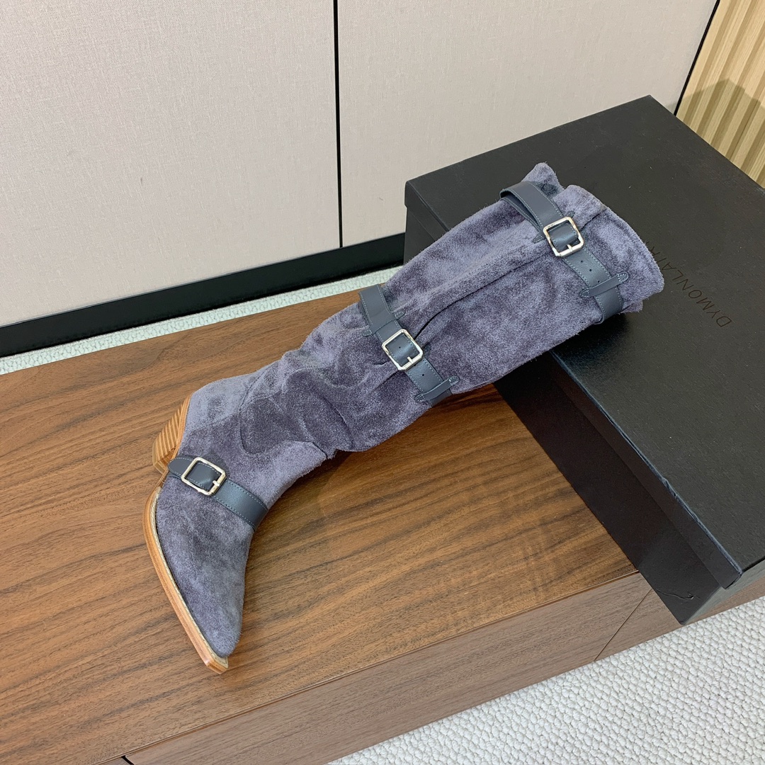 【R13】皮条长靴。简约百搭款。鞋面牛京、爆裂皮。牛皮内里，真皮大底。跟高5.5cm码数：35-42(4