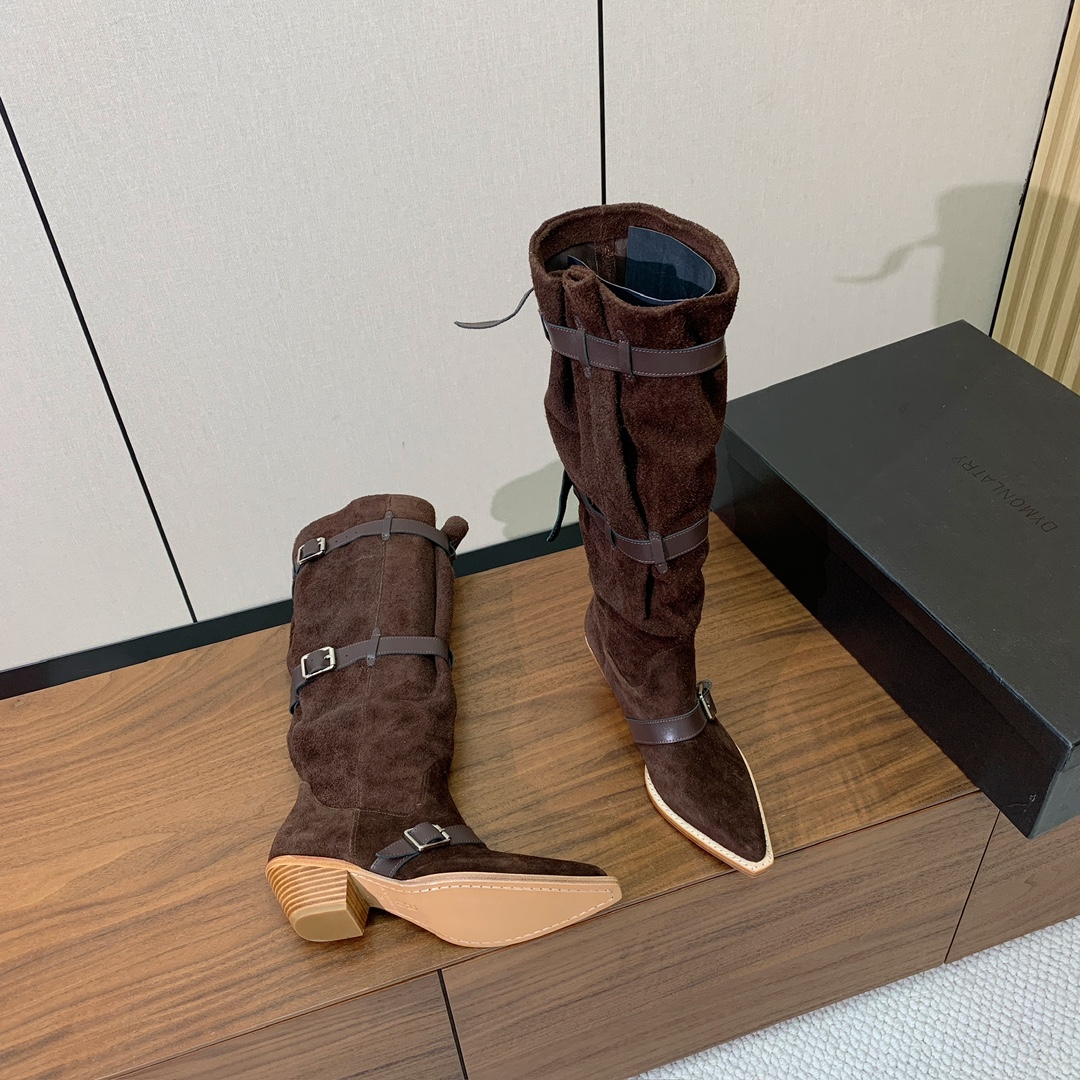 【R13】皮条长靴。简约百搭款。鞋面牛京、爆裂皮。牛皮内里，真皮大底。跟高5.5cm码数：35-42(4