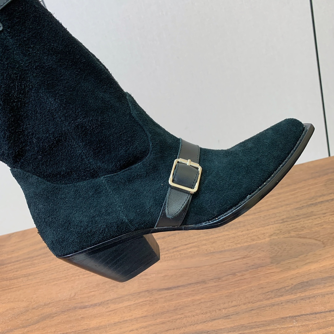 【R13】皮条长靴。简约百搭款。鞋面牛京、爆裂皮。牛皮内里，真皮大底。跟高5.5cm码数：35-42(4