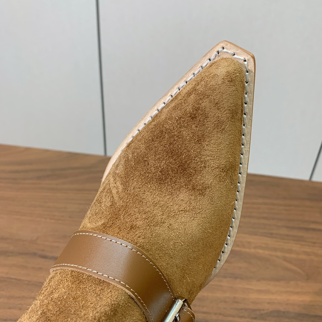 【R13】皮条长靴。简约百搭款。鞋面牛京、爆裂皮。牛皮内里，真皮大底。跟高5.5cm码数：35-42(4