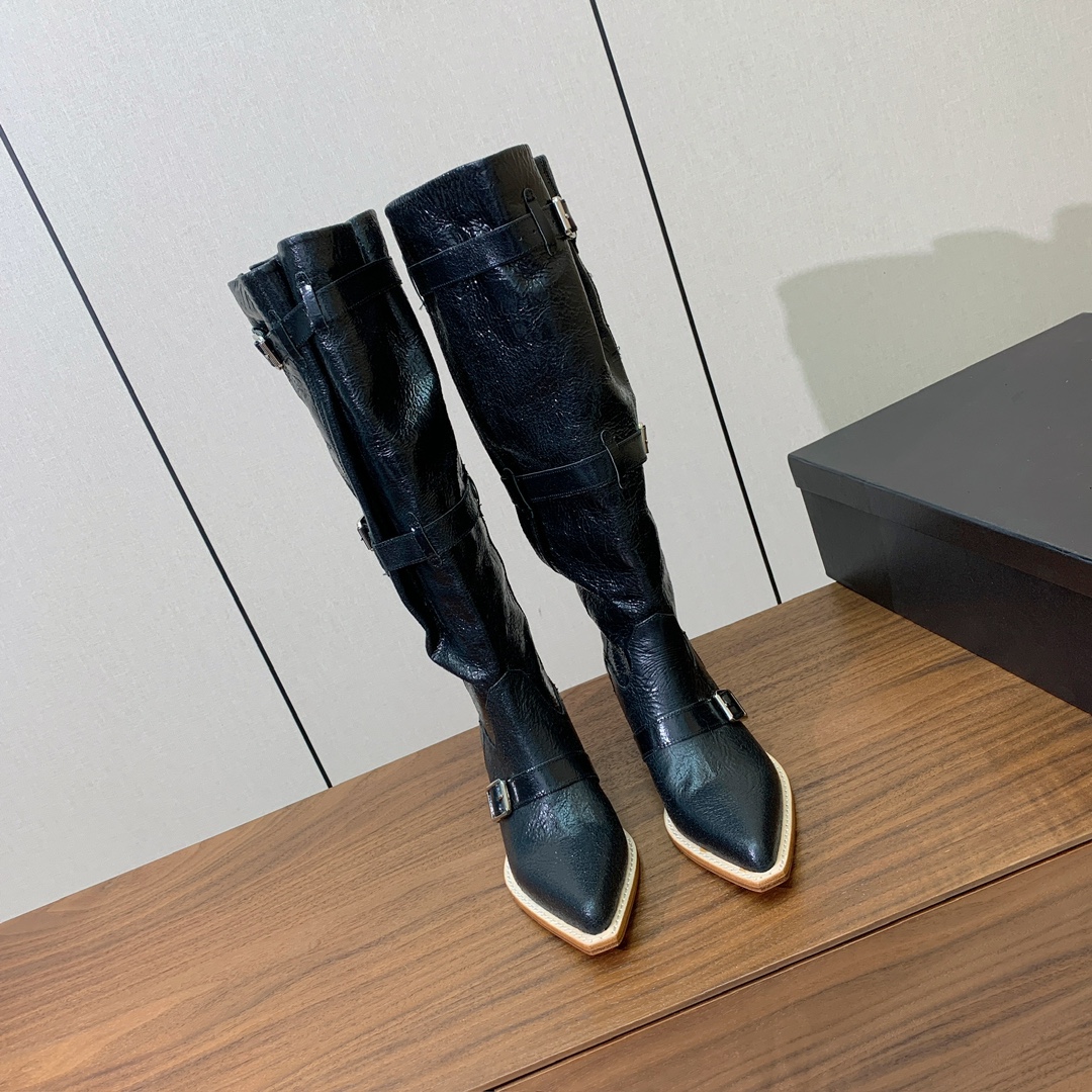 【R13】皮条长靴。简约百搭款。鞋面牛京、爆裂皮。牛皮内里，真皮大底。跟高5.5cm码数：35-42(4