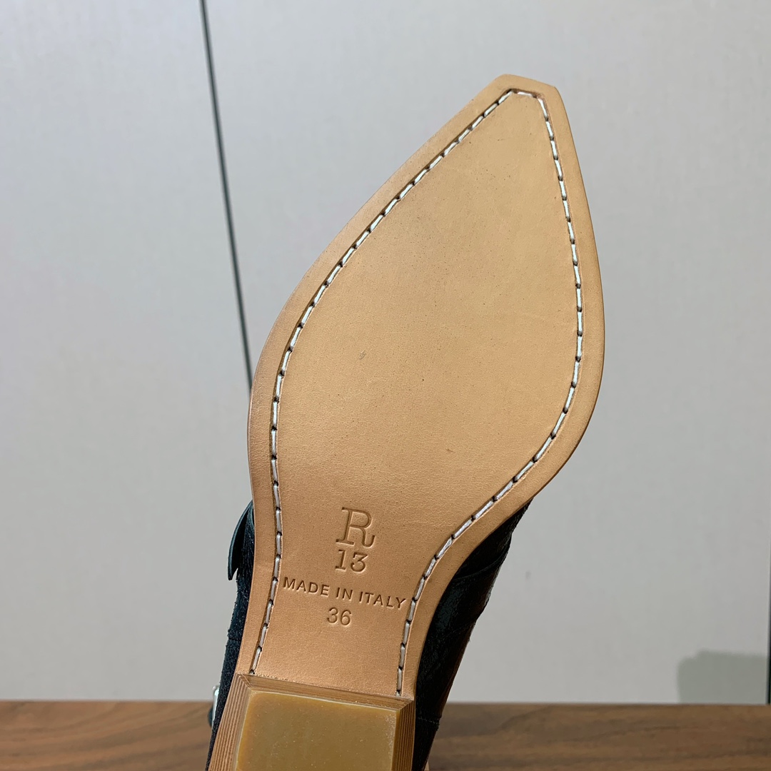 【R13】皮条长靴。简约百搭款。鞋面牛京、爆裂皮。牛皮内里，真皮大底。跟高5.5cm码数：35-42(4