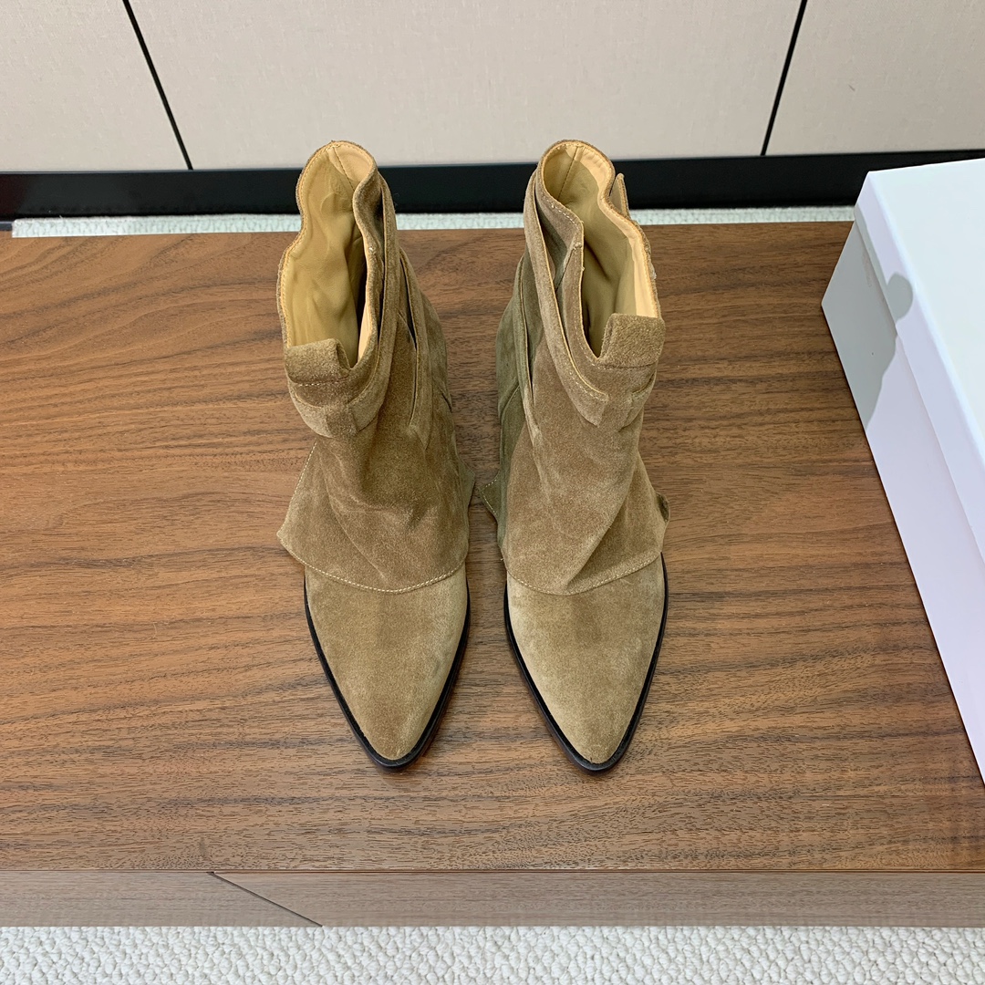 【L DALIN】复古短靴。优雅风格，创造不一样的感觉。鞋面牛京、牛皮，牛皮内里，真皮大底。跟高4.5c