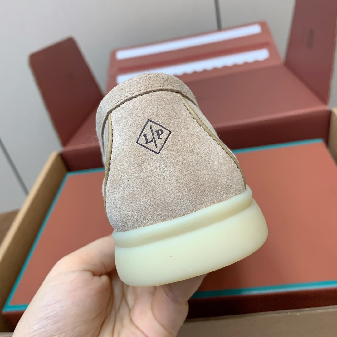 【Loro Piana】顶级版本锁边乐福鞋，原版一比一。品牌低调奢华柔软一贯纯色简约的设计风格。皮质柔软