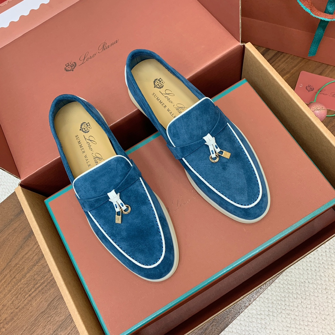 【Loro Piana】顶级版本锁边乐福鞋，原版一比一。品牌低调奢华柔软一贯纯色简约的设计风格。皮质柔软