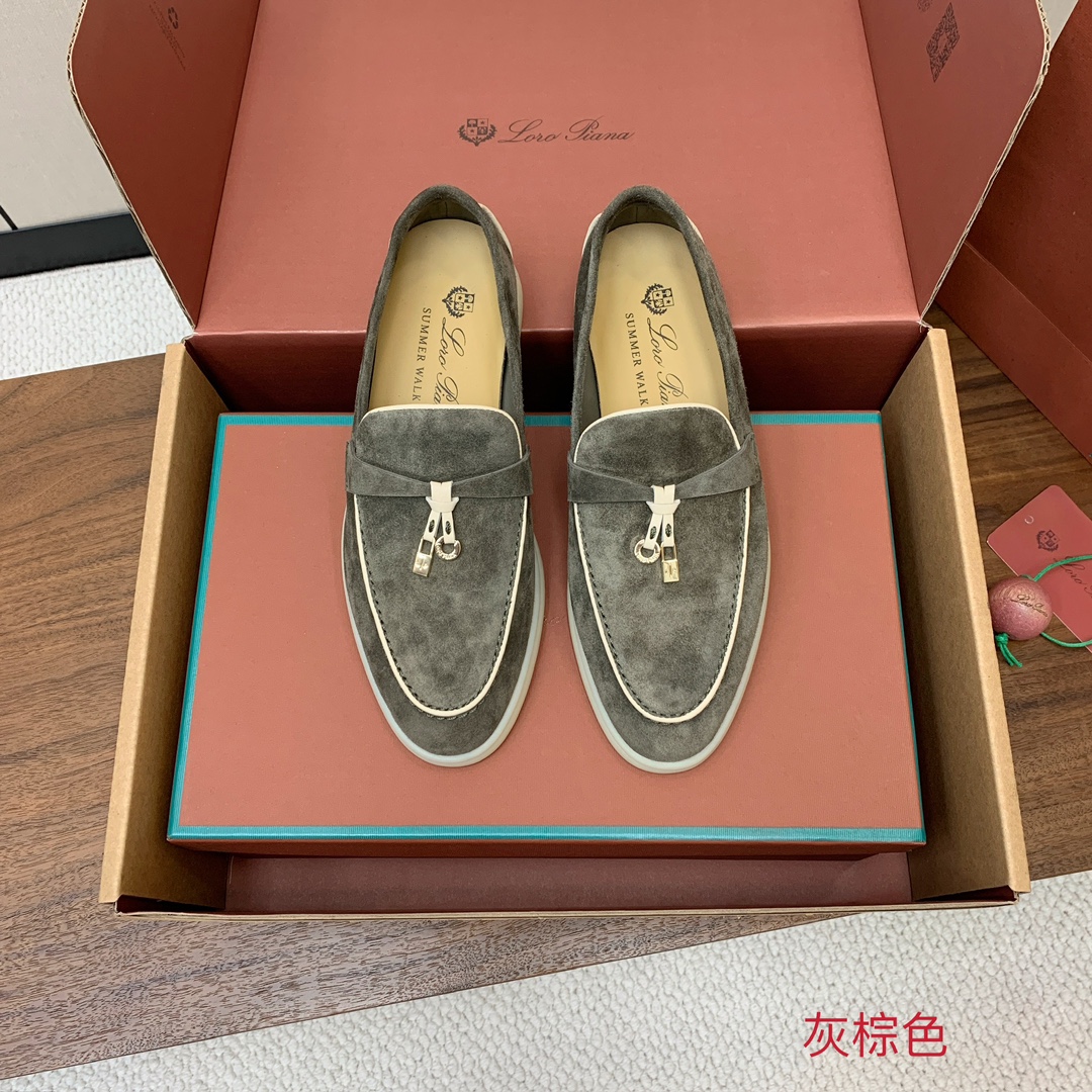 【Loro Piana】顶级版本锁边乐福鞋，原版一比一。品牌低调奢华柔软一贯纯色简约的设计风格。皮质柔软