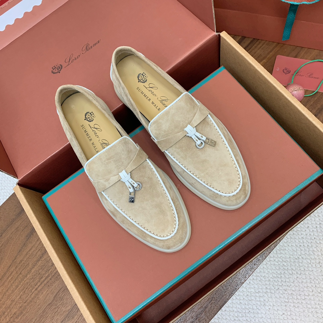 【Loro Piana】顶级版本锁边乐福鞋，原版一比一。品牌低调奢华柔软一贯纯色简约的设计风格。皮质柔软