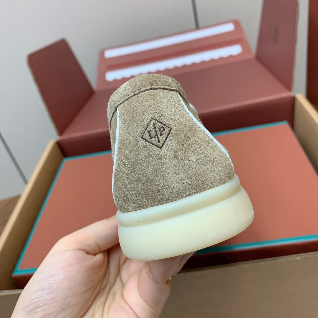 【Loro Piana】顶级版本锁边乐福鞋，原版一比一。品牌低调奢华柔软一贯纯色简约的设计风格。皮质柔软