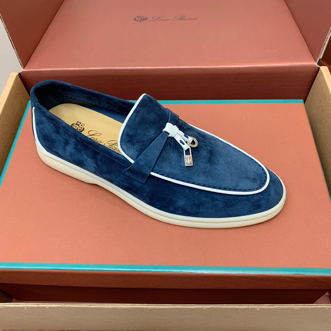 【Loro Piana】顶级版本锁边乐福鞋，原版一比一。品牌低调奢华柔软一贯纯色简约的设计风格。皮质柔软
