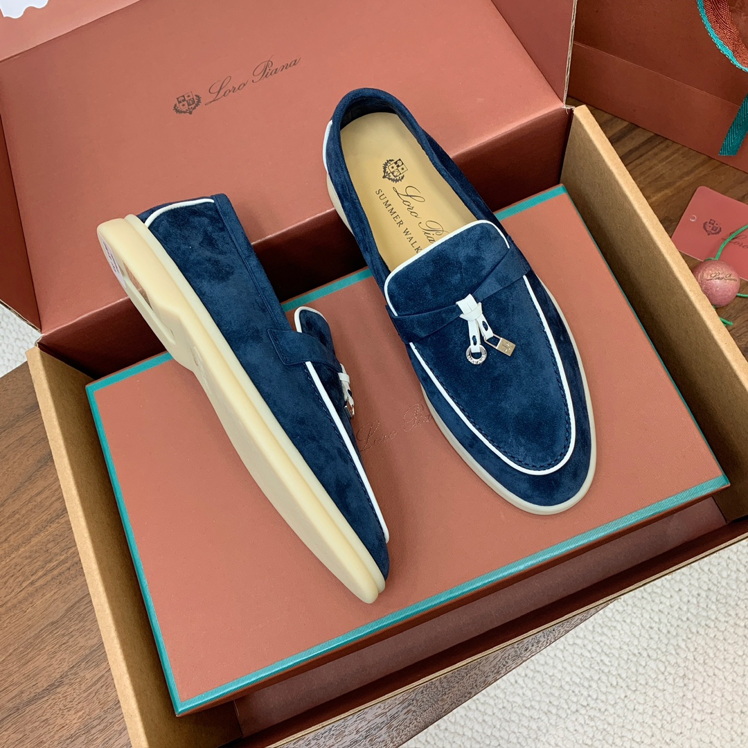 【Loro Piana】顶级版本锁边乐福鞋，原版一比一。品牌低调奢华柔软一贯纯色简约的设计风格。皮质柔软