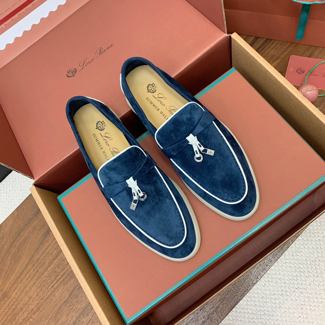 【Loro Piana】顶级版本锁边乐福鞋，原版一比一。品牌低调奢华柔软一贯纯色简约的设计风格。皮质柔软