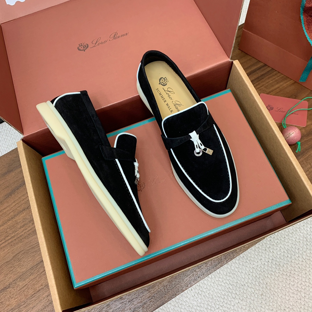 【Loro Piana】顶级版本锁边乐福鞋，原版一比一。品牌低调奢华柔软一贯纯色简约的设计风格。皮质柔软