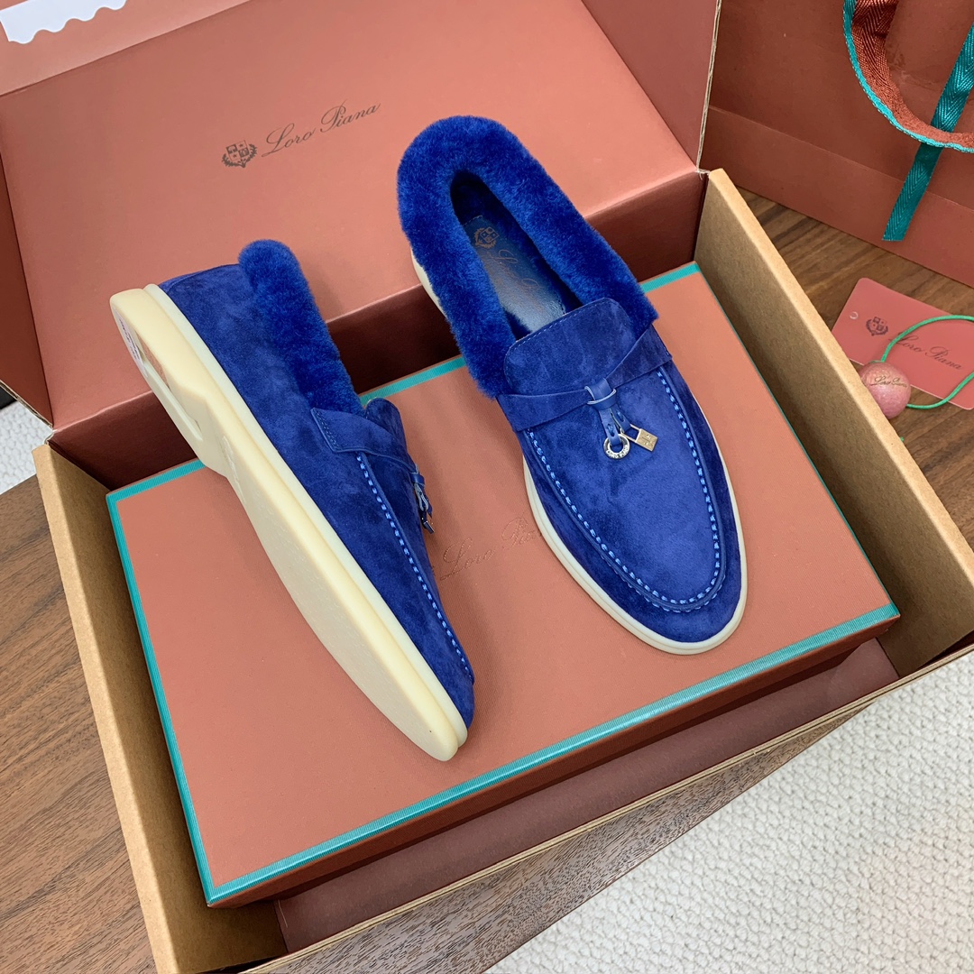 【Loro Piana】顶级版本羊毛里乐福鞋，原版一比一。品牌低调奢华柔软一贯纯色简约的设计风格。皮质柔